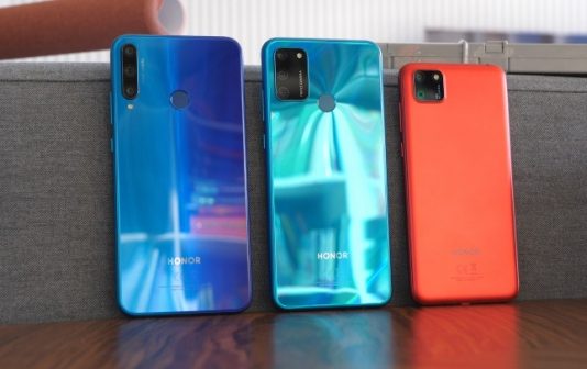 Разоблачены мошенники, продавшие подделок Huawei на 7 млн рублей