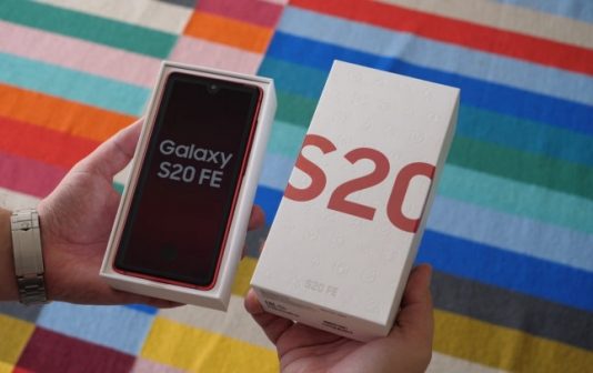Фидбек-флагман Samsung Galaxy S20 FE уже в продаже в России (цена)