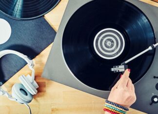 Аналоговые вертушки: как воспроизводить виниловые пластинки в XXI веке?