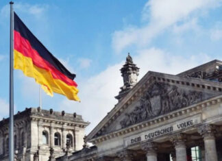 Германия сможет выделить Украине 12 млрд евро на военные нужды: детали