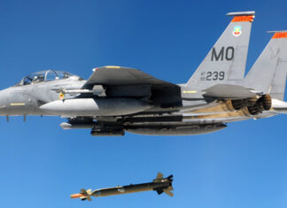 Иранский дрон атаковал американскую военную базу – истребители F-15E Strike Eagle нанесли ответный удар