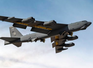 Ядерные бомбардировщики B-52 Stratofortress были замечены в 25 км от Украины