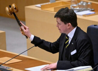 Шведский парламент одобрил вступление в НАТО