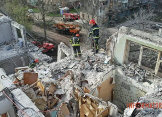 Число погибших в Славянске возросло до 13, еще двух человек продолжают искать