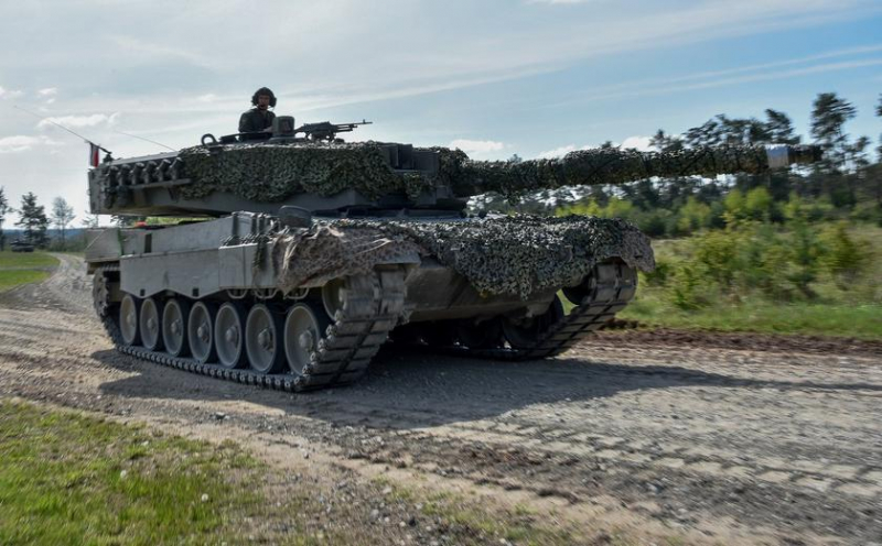 Германия передала Словакии второй танк Leopard 2A4 взамен БМП-1, которая досталась Украине