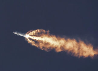 Город Порт-Изабель в Техасе был накрыт облаком пыли после запуска космического корабля Starship