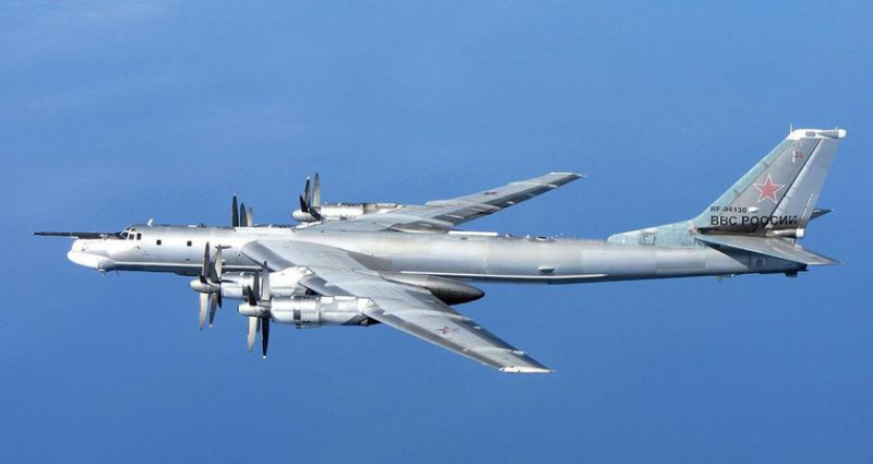 Истребители F-22 перехватили два российских атомных бомбардировщика Ту-95 у Аляски