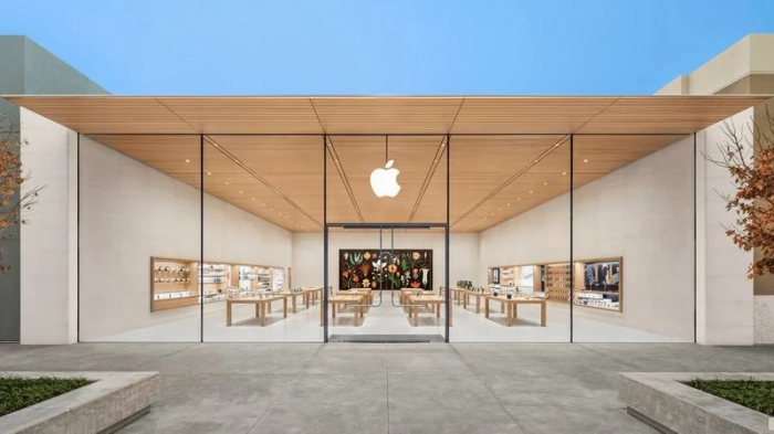 Изобретательные грабители украли товаров на $500 000 из Apple Store