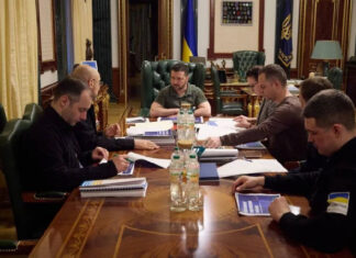 Как проходят тайные совещания Зеленского и его команды
