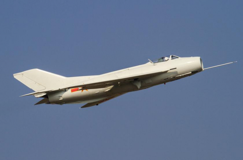Китай переоборудует старые истребители J-6 и J-7 стоимостью до 9 миллионов долларов в сверхзвуковые беспилотники