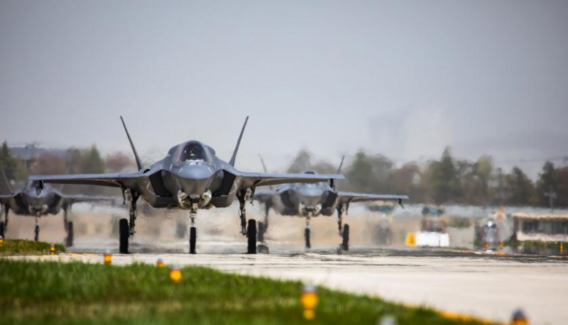 Lockheed Martin не уложится в график поставок истребителя пятого поколения F-35 в 2023 году из-за задержки модернизации TR-3