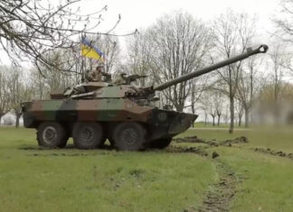 Министр обороны Украины показал французские колёсные танки AMX-10RC (видео)