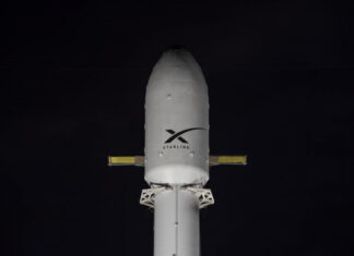 SpaceX с третьей попытки запустила 46 спутников Starlink, несмотря на неподходящие погодные условия