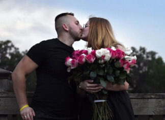 Утративший ноги на войне военный ВСУ сделал предложение любимой: трогательное видео