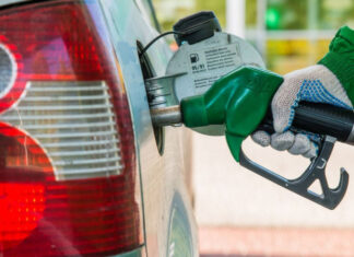 В Украине за год взлетели цены на бензин: в каких областях топливо самое дорогое