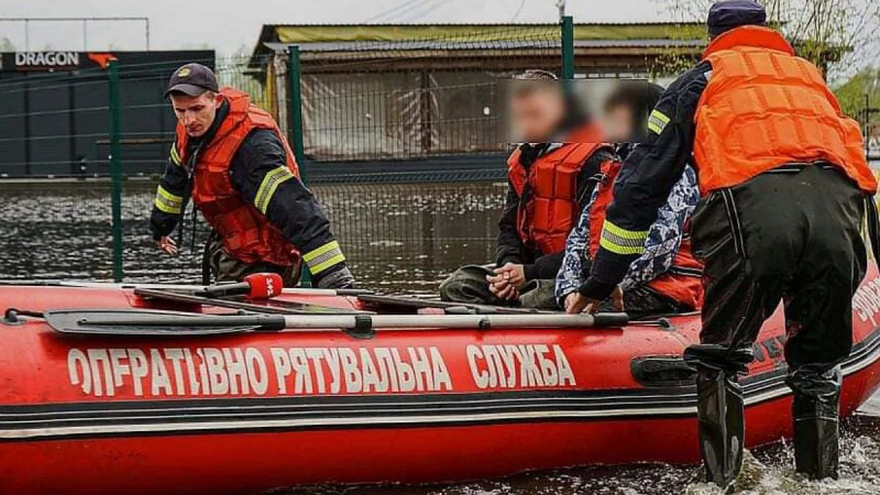 В Украине затопило жителей 5 областей: вода размыла дороги в 30 населенных пунктах