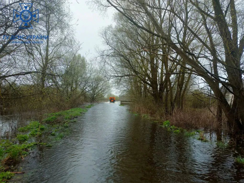 В Украине затопило жителей 5 областей: вода размыла дороги в 30 населенных пунктах