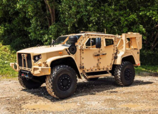 AM General получила $4,65 млрд на производство и поставку броневиков JLTV для Армии США