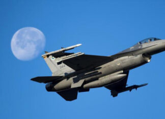 F-16 Fighting Falcon повысят эффективность применения ракет AGM-88 HARM и умных бомб JDAM, которые есть на вооружении Воздушных Сил Украины
