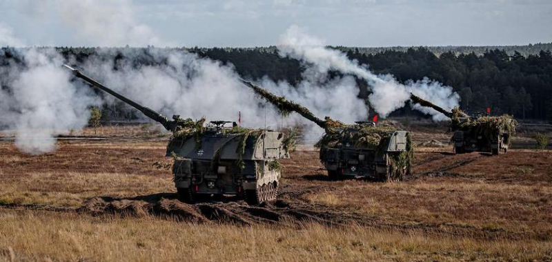 Германия официально одобрила приобретение 12 самоходных гаубиц Panzerhaubitze 2000 на сумму 190,7 млн ​​евро