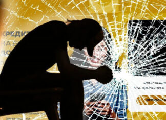 “Им никто не даст кредит” — государство пытается ограничить право граждан на финансовые услуги