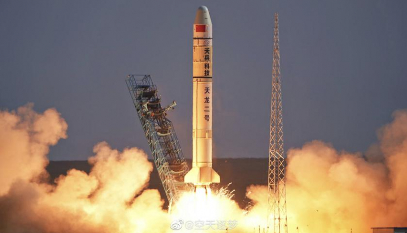 Китай запустил в космос первую в мире ракету, работающую на жидком топливе из угля вместо нефти