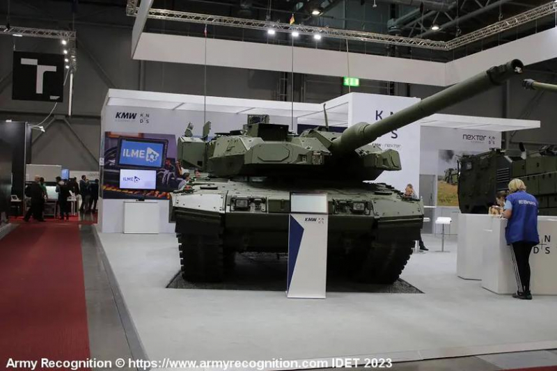 KMW впервые показала демонстратор самого современного танка Leopard 2A8 стоимостью более 30 миллионов долларов