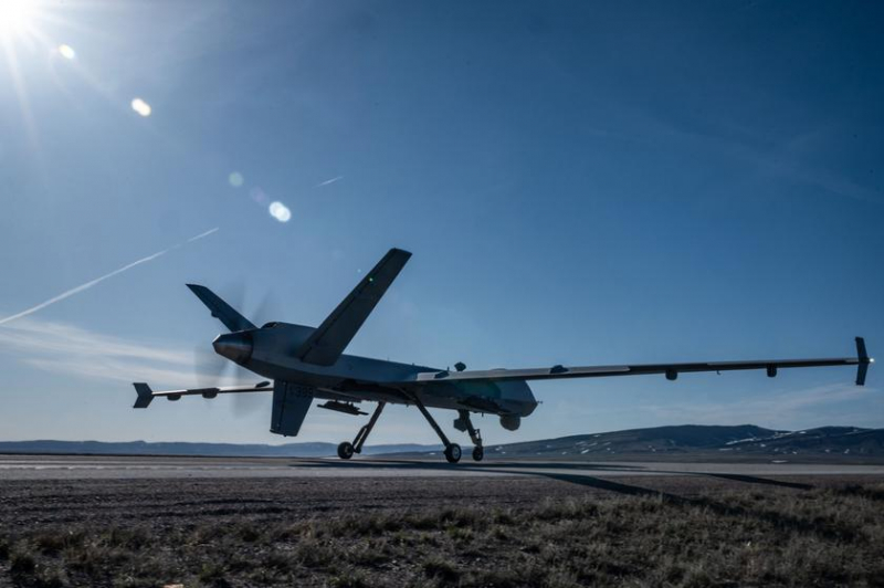 MQ-9 Reaper впервые взлетел и приземлился на обычном шоссе — в учениях приняли участие A-10C Thunderbolt II, MH-6M Little Bird и MC-130J Commando II