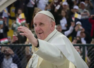 Папа Римский назвал войну в Украине политической проблемой и призвал Киев к переговорам с кремлем