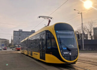 Повезут людей в метро или другое укрытие: наземный транспорт Киева будет ездить по-новому во время сигнала тревоги