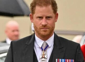 Принц Гарри на коронации короля Чарльза III чувствовал себя неловко, его игнорировали родственники