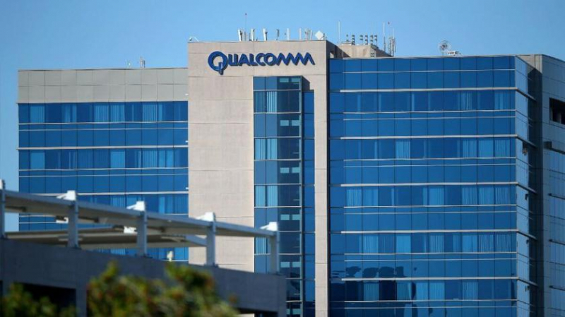 Продажи мобильных процессоров Qualcomm упали на 17%, а общая прибыль сократилась почти вдвое