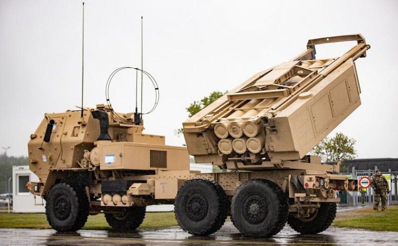 США отправляют в Сирию высокомобильные ракетные комплексы M142 HIMARS