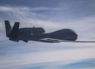 Стратегический дрон RQ-4B Global Hawk ВВС США выполнил необычную миссию в Чёрном море на расстоянии в 100 км от российского побережья