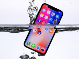 Удивительная надежность: iPhone работает после года под водой