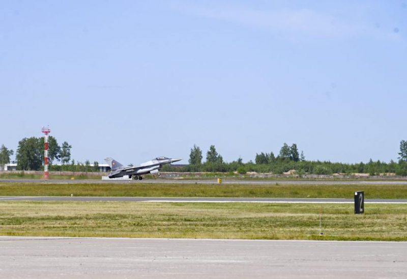 69 лучших фотографий с Air Defender 2023 – завершились самые масштабные военные учения в истории НАТО с участием десятков самолётов, включая F-35, F-15, F-16 и A-10