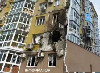 Дрон со взрывчаткой ударил по дому в Воронеже: фото и видео атаки