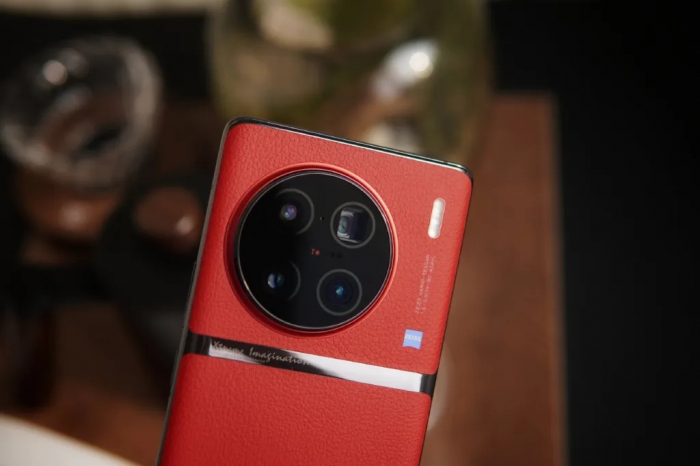 Модуль основной камеры Galaxy S23 Ultra будет отвечать за зум в Vivo X100 Pro+