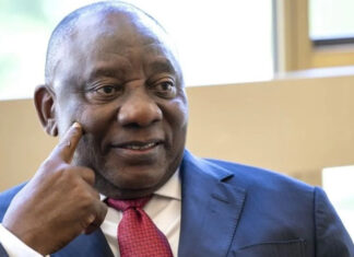 Телохранители президента ЮАР везли с собой в Польшу 12 контейнеров оружия — СМИ