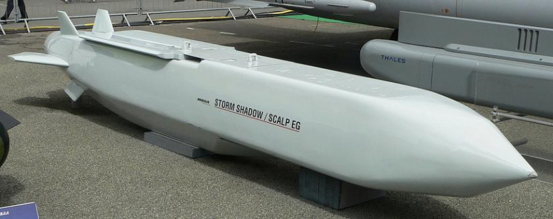 Украинский штурмовик Су-24М с ракетами Storm Shadow появился на видео