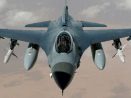 В какой стране будут обучать украинских пилотов на F-16: СМИ рассказали детали
