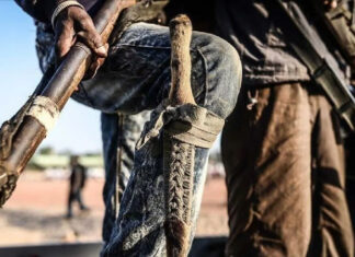 В Уганде террористы напали на школу, где убили 37 детей