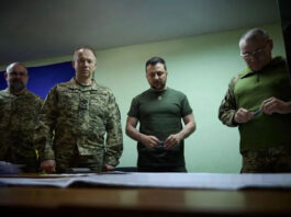 Зеленский провел совещание с военными командующими