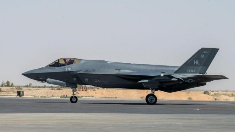 Эскадрилья истребителей пятого поколения F-35 Lightning II прибыла на Ближний Восток на фоне растущих угроз со стороны Ирана и России