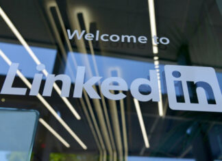 LinkedIn работает над созданием ИИ-«тренера» для поиска работы