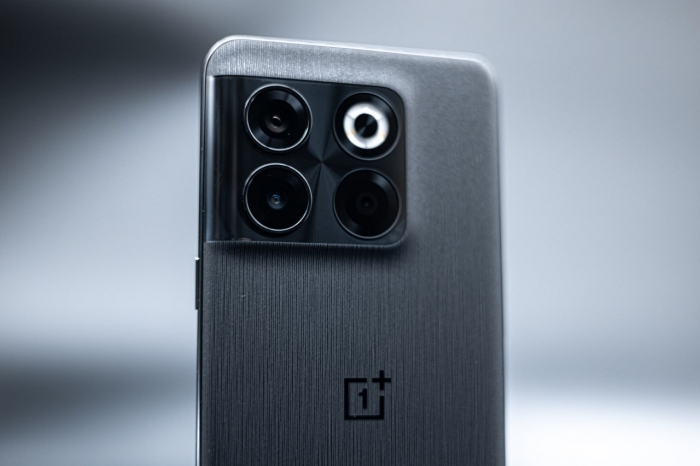 Самая низкая цена в нашей стране на OnePlus 10T (Ace Pro): прошлогодний флагман продается за 15 900 рублей