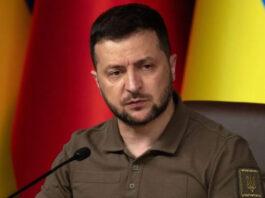 Зеленский посоветовал россиянам бежать из Крыма, пока еще работает Керченский мост