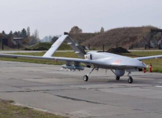 Baykar Makina на День Независимости Украины подарила украинской разведке БПЛА Bayraktar TB2
