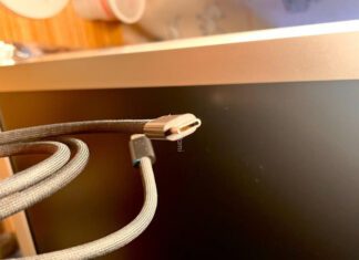 Для iPhone 15 Pro будет доступен USB-C кабель со скоростью передачи данных до 40 Гбит/с, но Apple будет продавать его отдельно