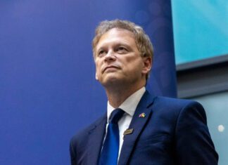 Грант Шеппс. Принимал беженцев из Украины, обещает поддержку Киеву против путина-варвара: что нужно знать о новом министре обороны Британии